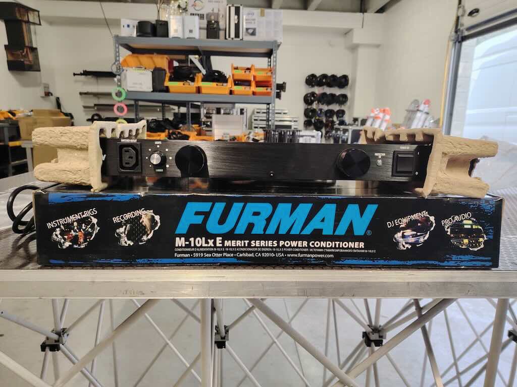 Power Conditioner FURMAN M-10LX-E